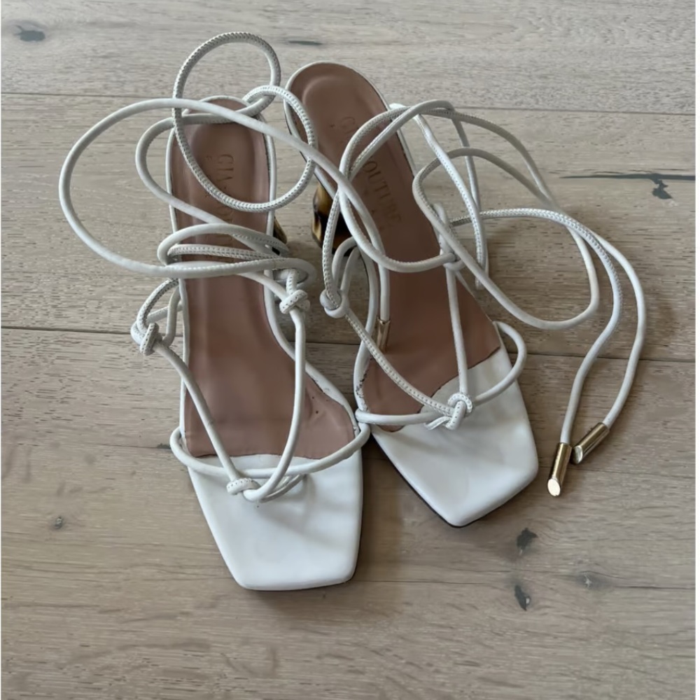 NEW Luxe To Kill White Lace Up Block Heels size 7